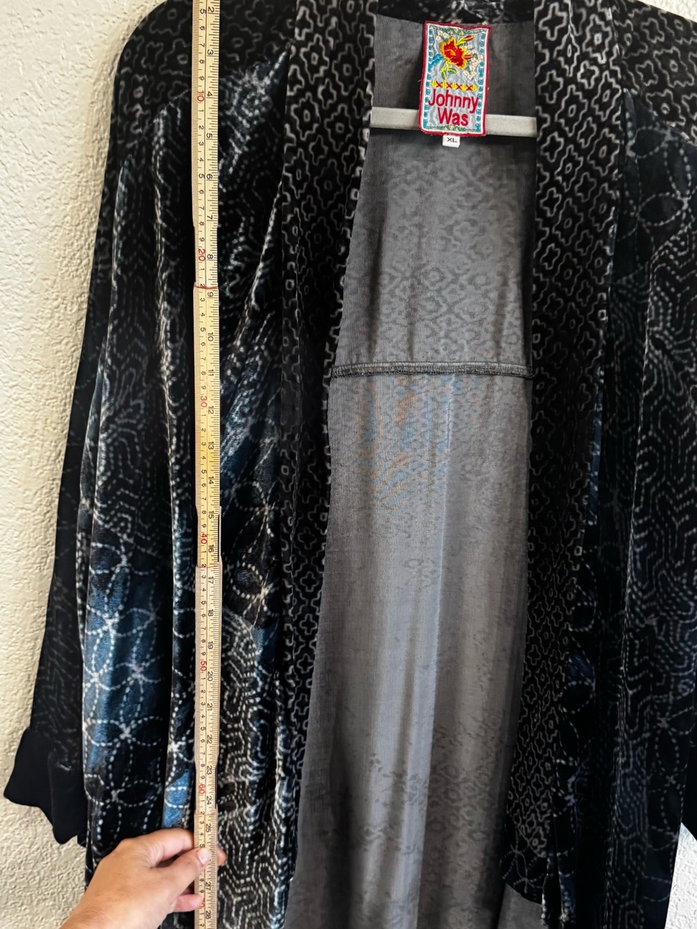 Johnny Was BOHO-LUXE Kimono XL and Silver Velvet Open Front Draped Cardigan - Picture 5 of 10